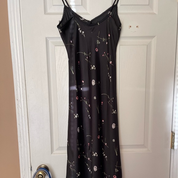 Wilfred Floral Slip Dress - Picture 5 of 8
